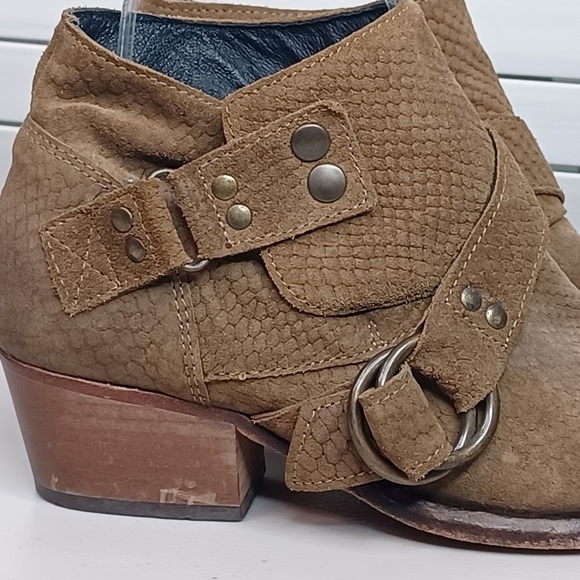 Free People Boho Leather Sz 38 Tortuga Strappy Suede Stacked Heel Booties - Picture 16 of 16